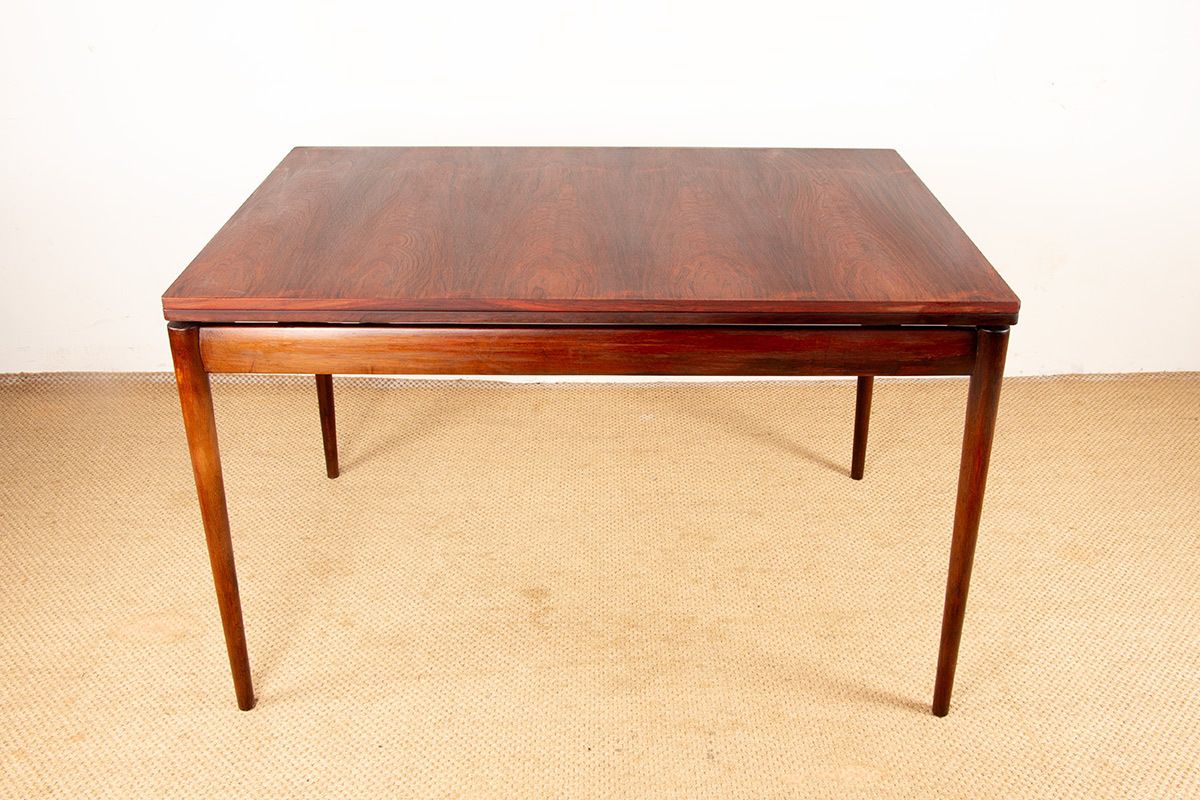 Table à manger danoise extensible en palissandre et laiton par Poul Volther pour Frem Møbelfabrik, 1960. photo vinterior