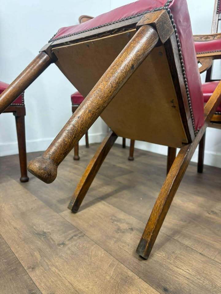photo vinterior Set Of Four Early 20th Century Oak Art Nouveau Dining Chairs