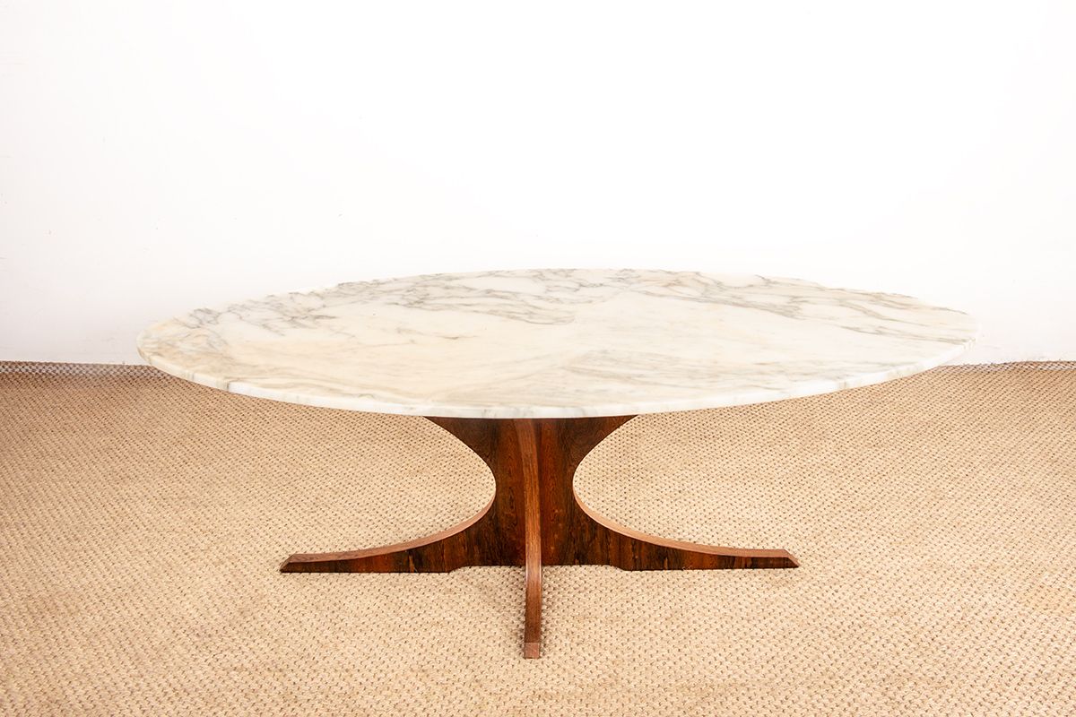 Table basse ovale en marbre de Carrare et palissandre, par Hugues Poignant, 1960 photo for sale