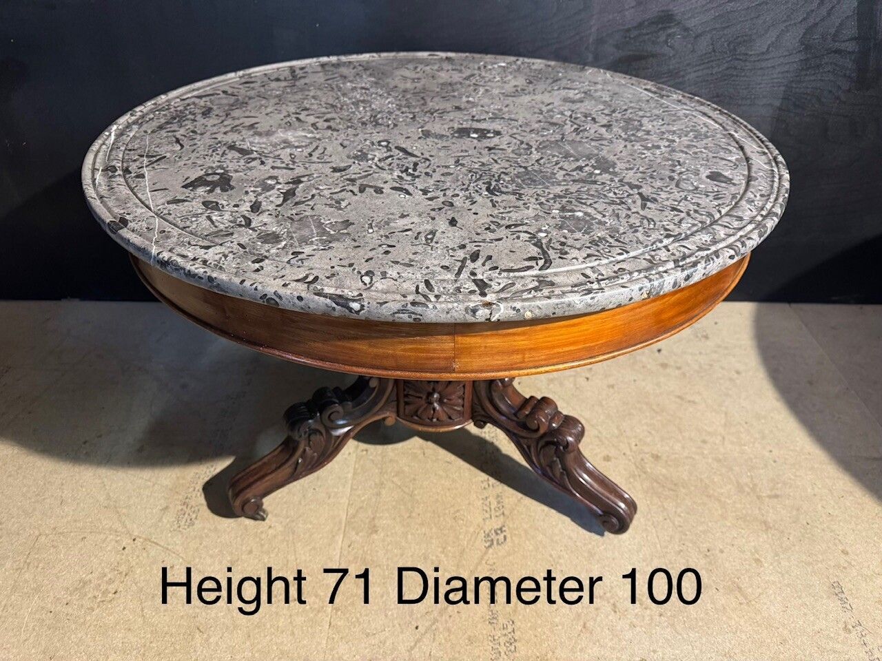 1800.0 French Round Gueridon Centre Table photo