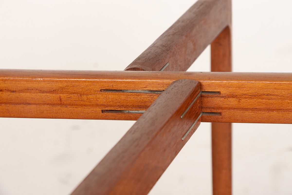 photo furniture Table basse pliante en teck danois, modèle 4508, par Engholm et Willumsen pour Fritz Hansen, années 1960.