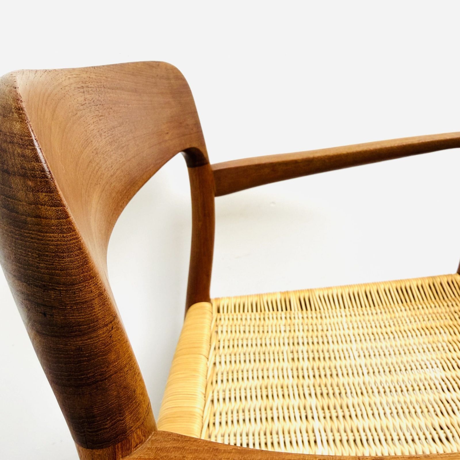 photo vinterior Danish Dining Carver Chairs By Niels Otto Møller