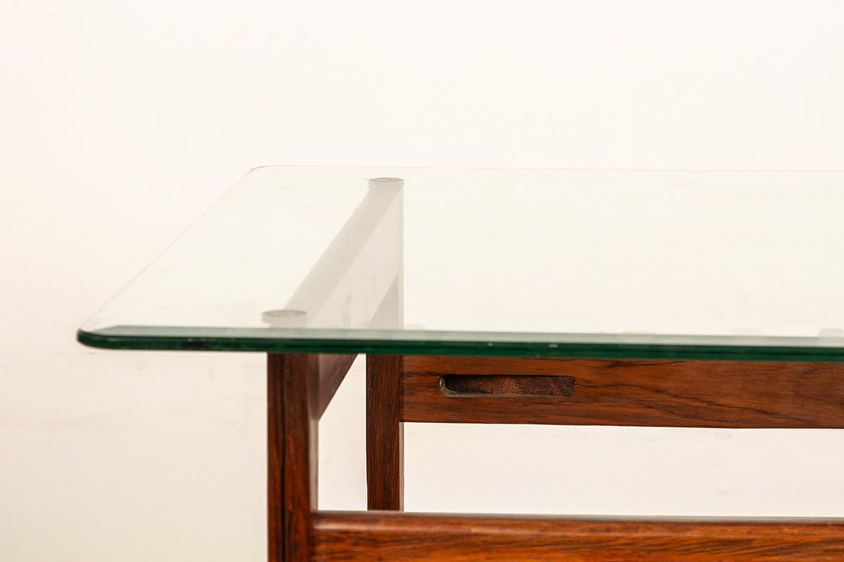 Table basse danoise en palissandre et verre, par Arne Wahl Iversen, 1960. photo 1500.0