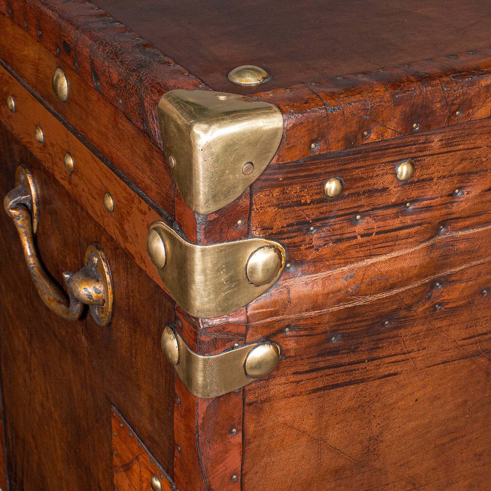 2960.0 Pair Of Late Vintage Campaign Luggage Trunks, English Leather Bedside Nightstand photo