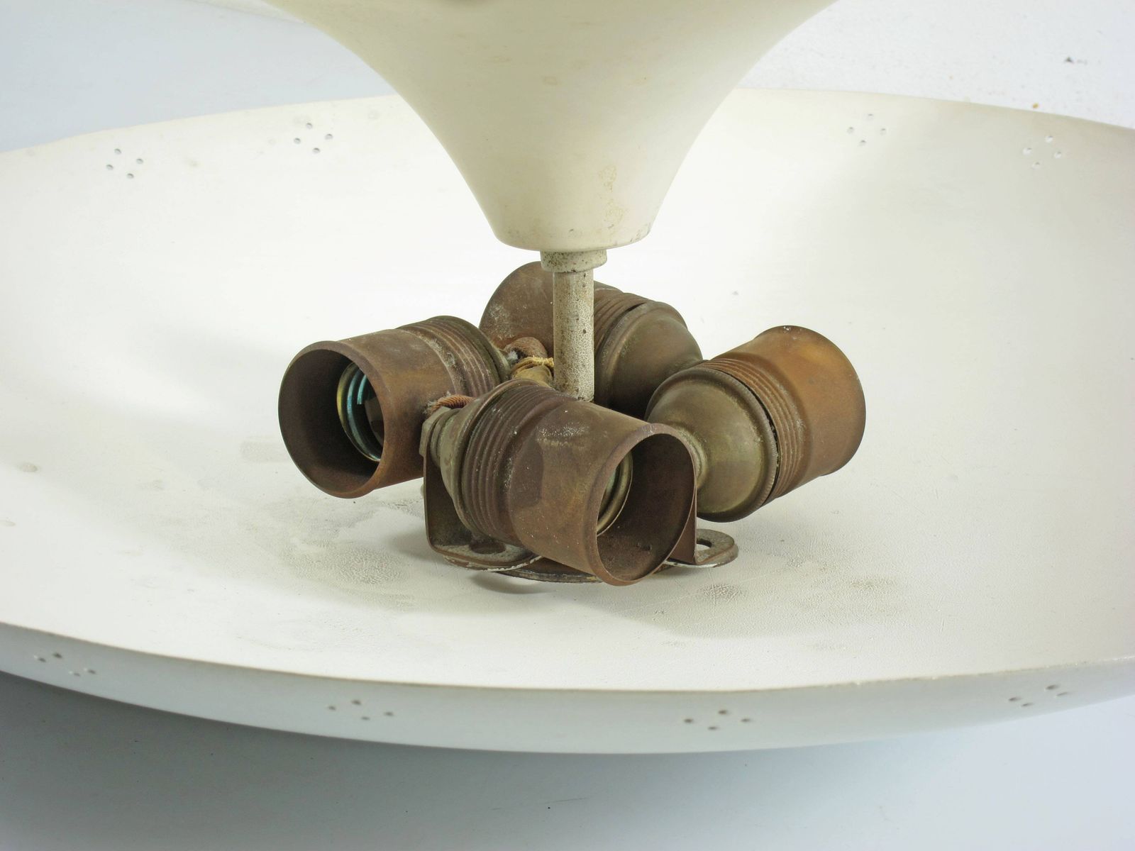 Super Rare Italian Inverted Umbrella Ceiling Lamp From The 1950s – Gino Sarfatti Style photo vintage