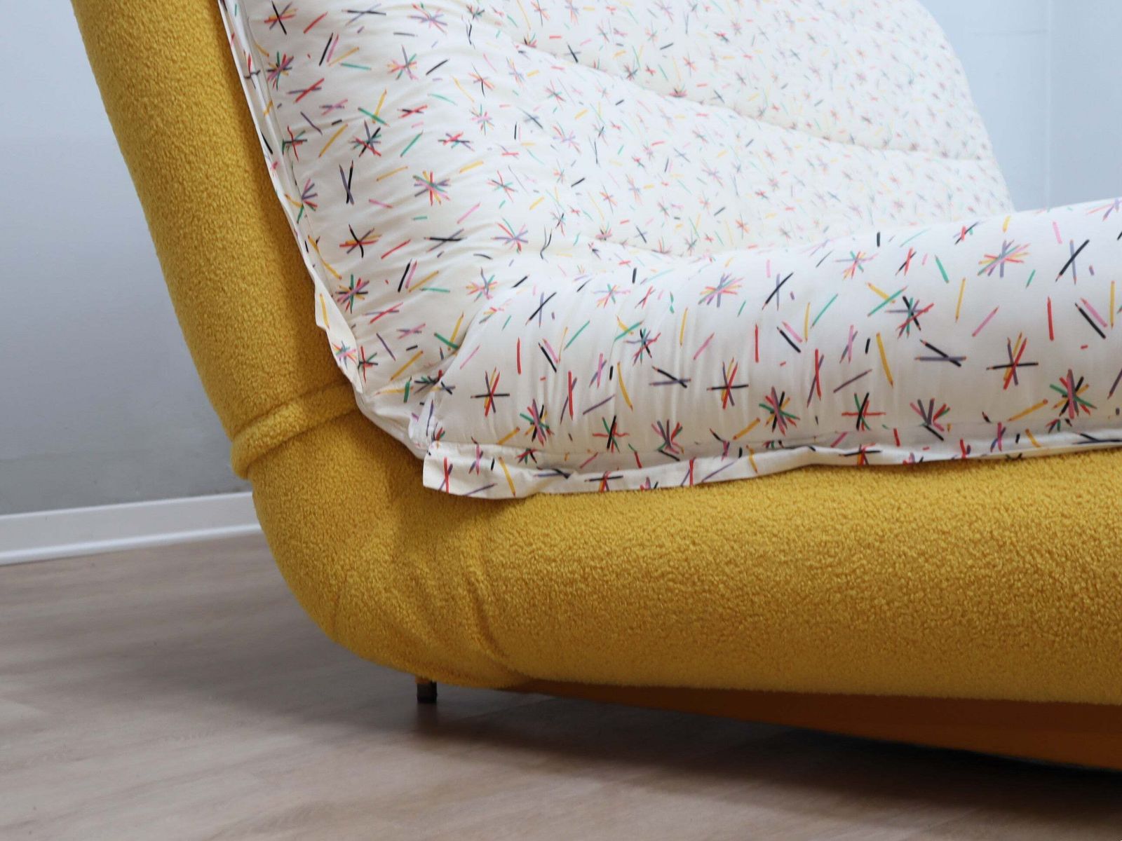photo buy DR. Jekyll & Mr. Hyde Modular Sofa Bed By Poltrona Frau 1980s