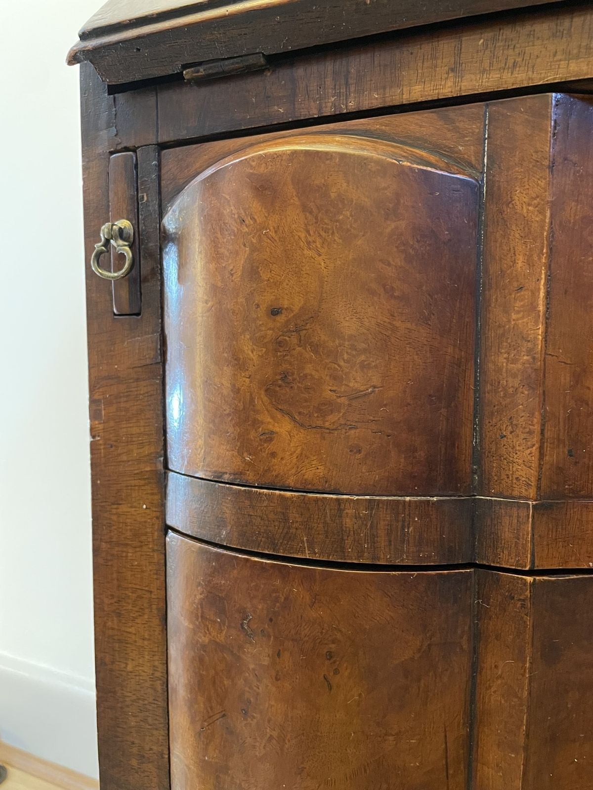 photo furniture Walnut Queen Anne / George I Style Bureau Bookcase (1920s Reproduction)