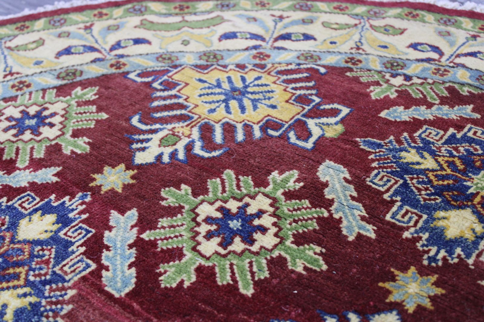 photo furniture 5x5 Red Kazak Caucasian Handmade Round Rug
