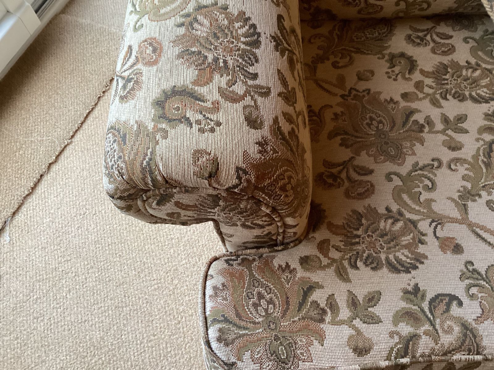 photo furniture A Great Quality Three Piece Suite By Gainsborough From The Early 21st Century. In Super Condition With New Firmer Seats And Arm Covers From The Original Material. Sofa Or Chairs Can Be Sold Individually