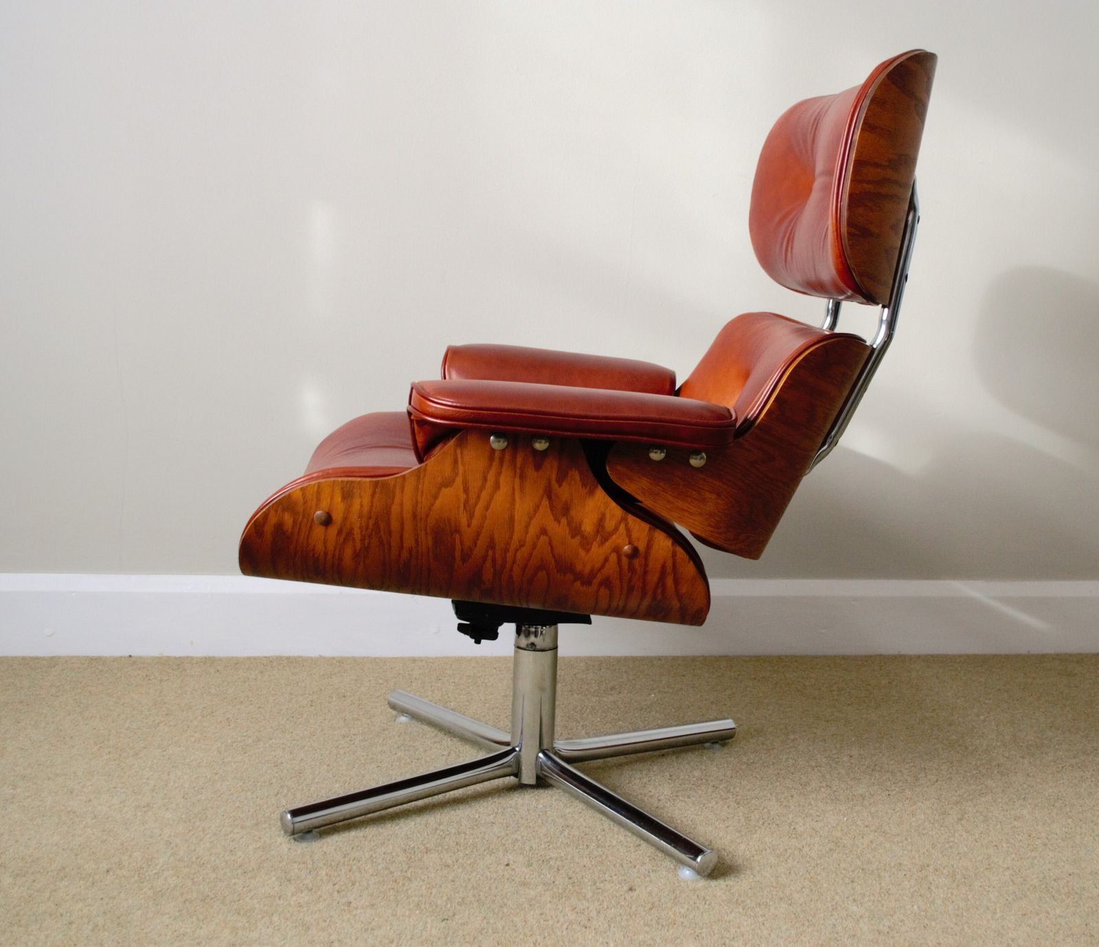 Restored 1980s Licensed Charles Eames Lounge Chair For Plycraft USA, Featuring Tilt/Height Adjustments, Tan Aniline Leather & Ash Shells photo 2595.0