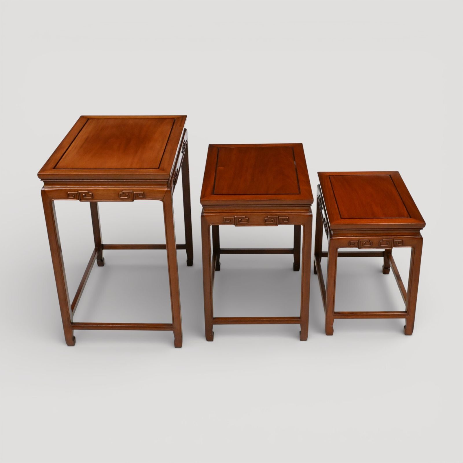 photo vinterior Chinese Nest Of Tables Teak/Rosewood Carvings 3 Side Tables Free Uk Delivery*