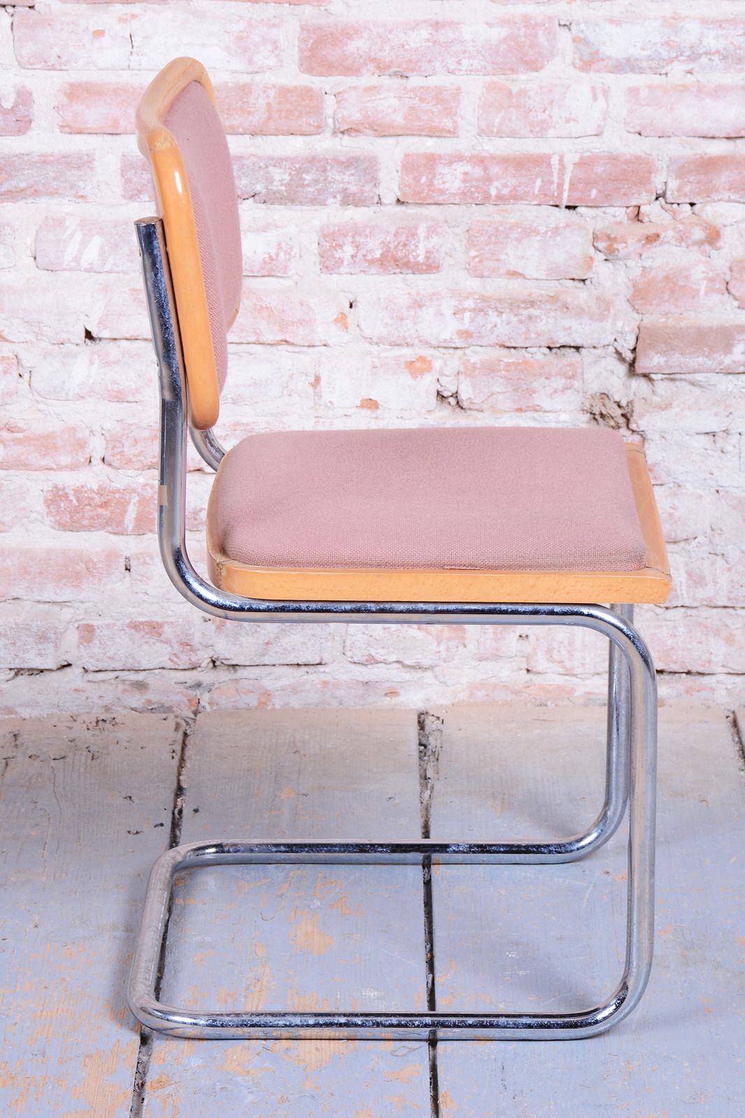 Set Of Four Original Bauhaus Cesca Chairs, By M. Breuer, Chrome, Italy, 1980s photo Furniture