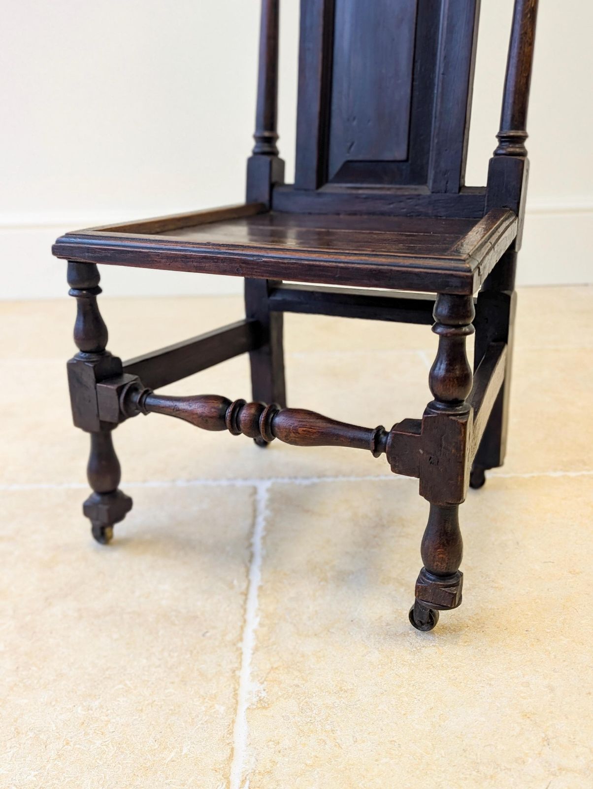 385.0 Antique Late Victorian Oak Hall Chair C.1890 photo