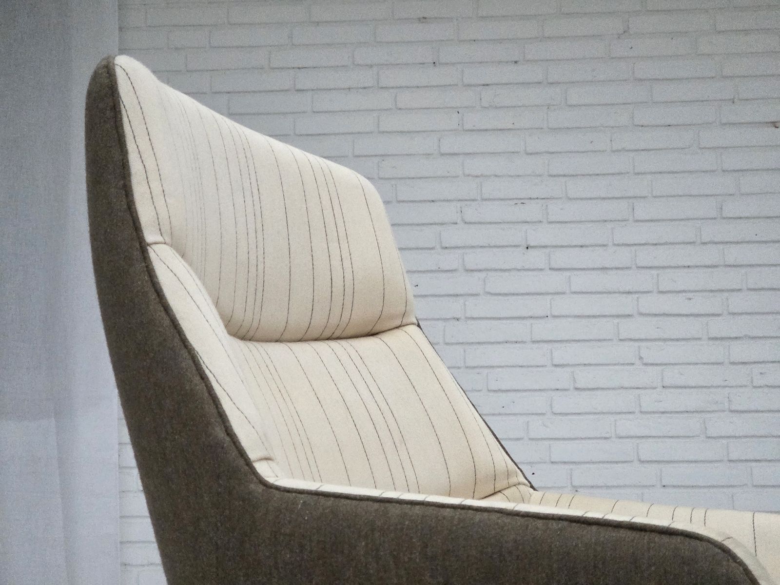 1970s, Danish Design By Illum Wikkelsø, Furniture Wool Fabric, Oak Wood Legs. photo for sale