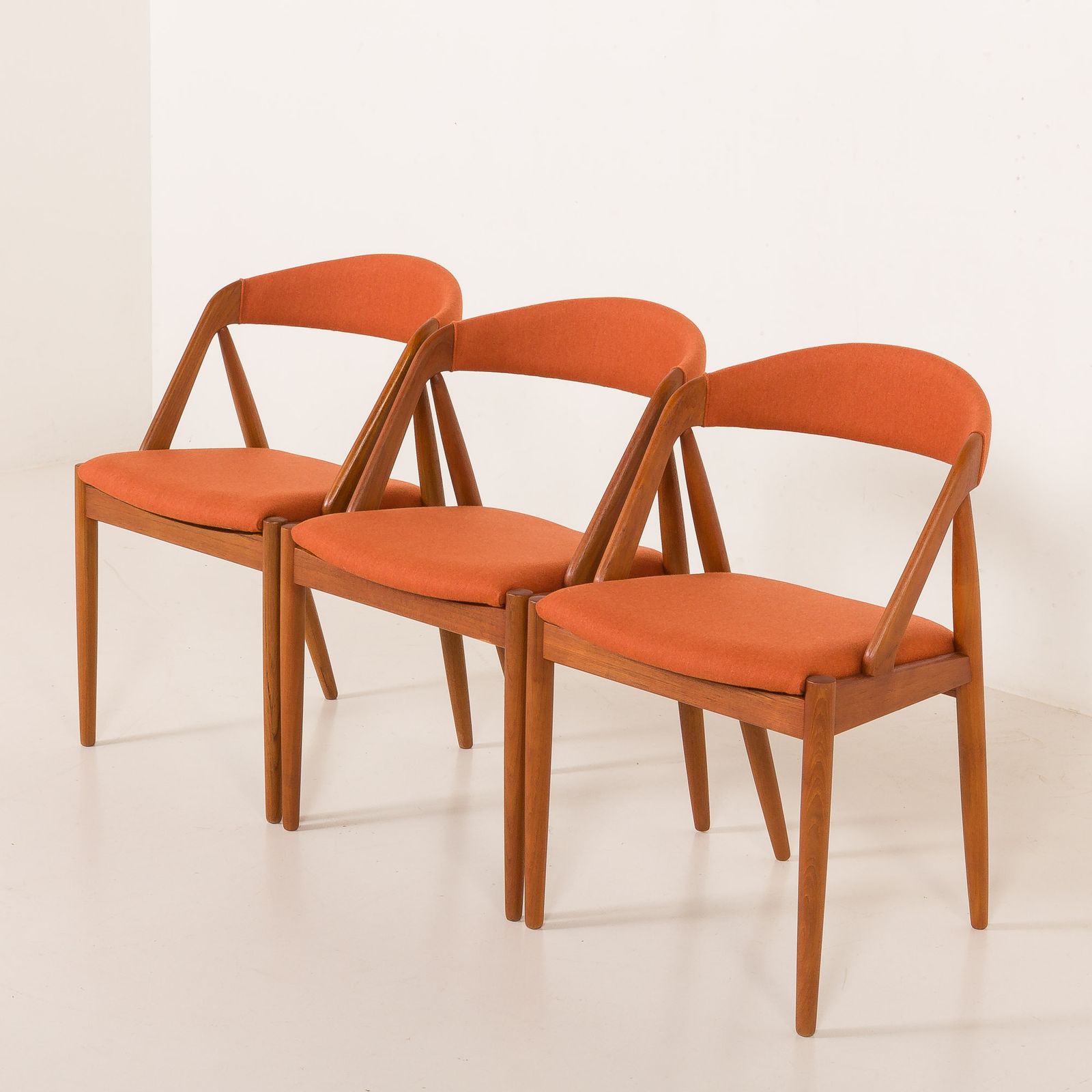 Kai Kristiansen Chairs Model 31, Set Of 3, Denmark 1960s. photo furniture