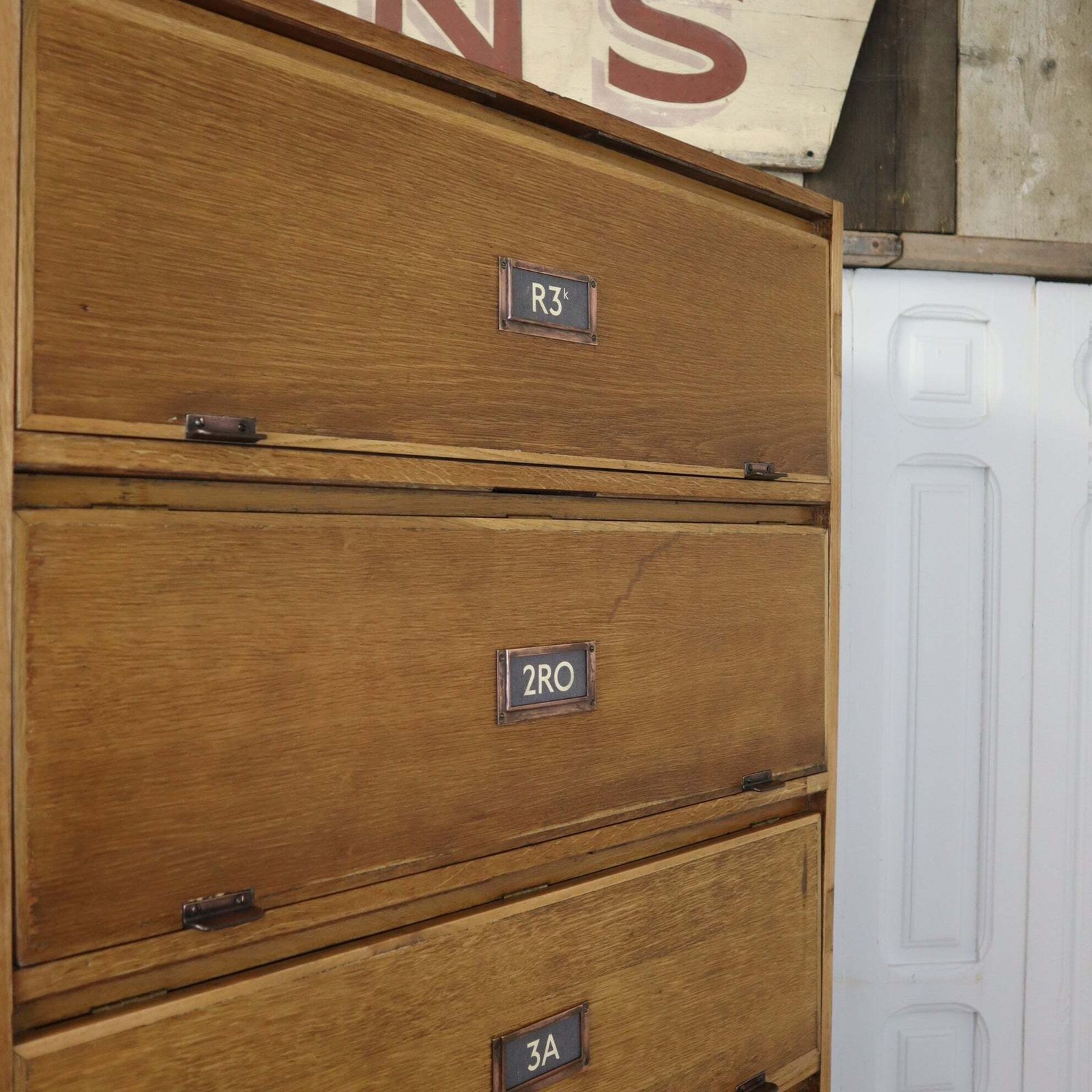 photo vinterior Vintage Oak Solicitors Haberdashery Cabinet 2201k.