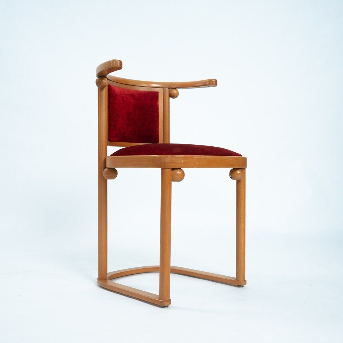 Art Nouveau Fledermaus Dining Chairs In Wood And Red Velvet By Josef Hoffmann For Wittmann, Austria, 1907, Set Of 4 photo for sale