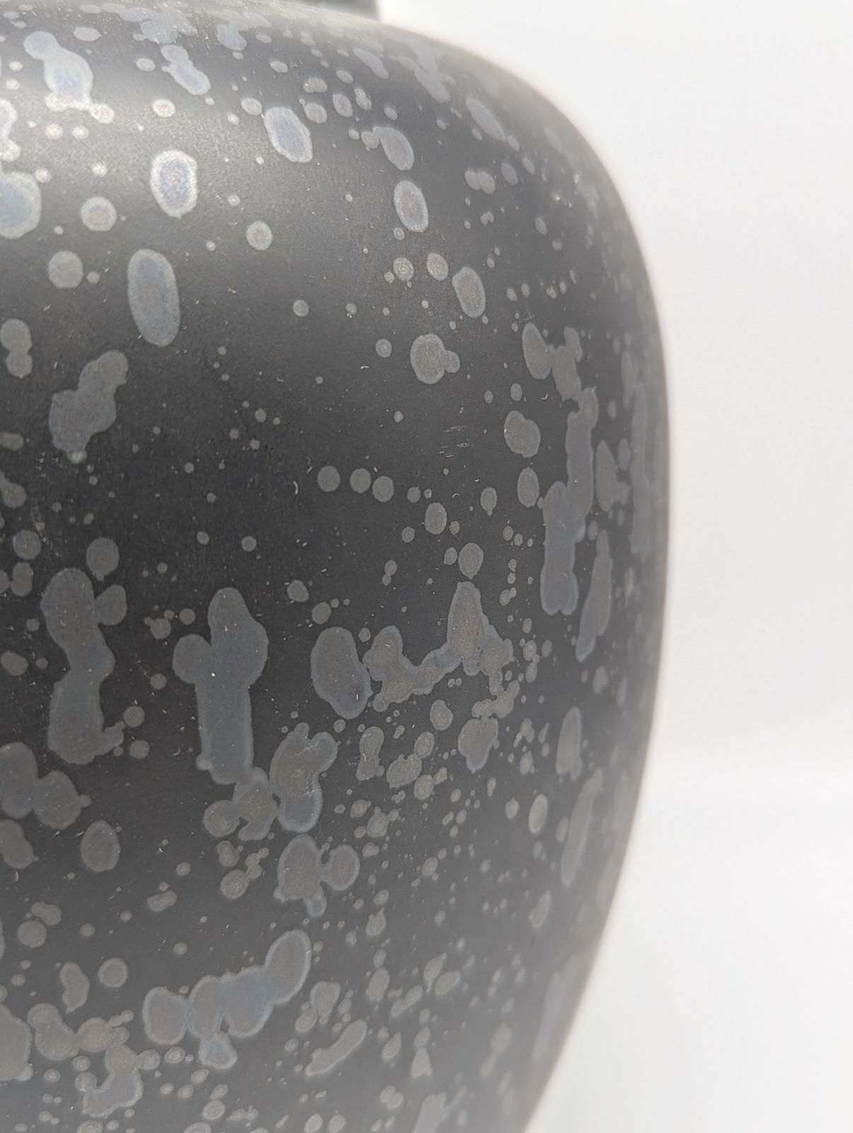 Poole Pottery Calypso Vase – Dark Lustre, England (C.1970s) photo 50.0