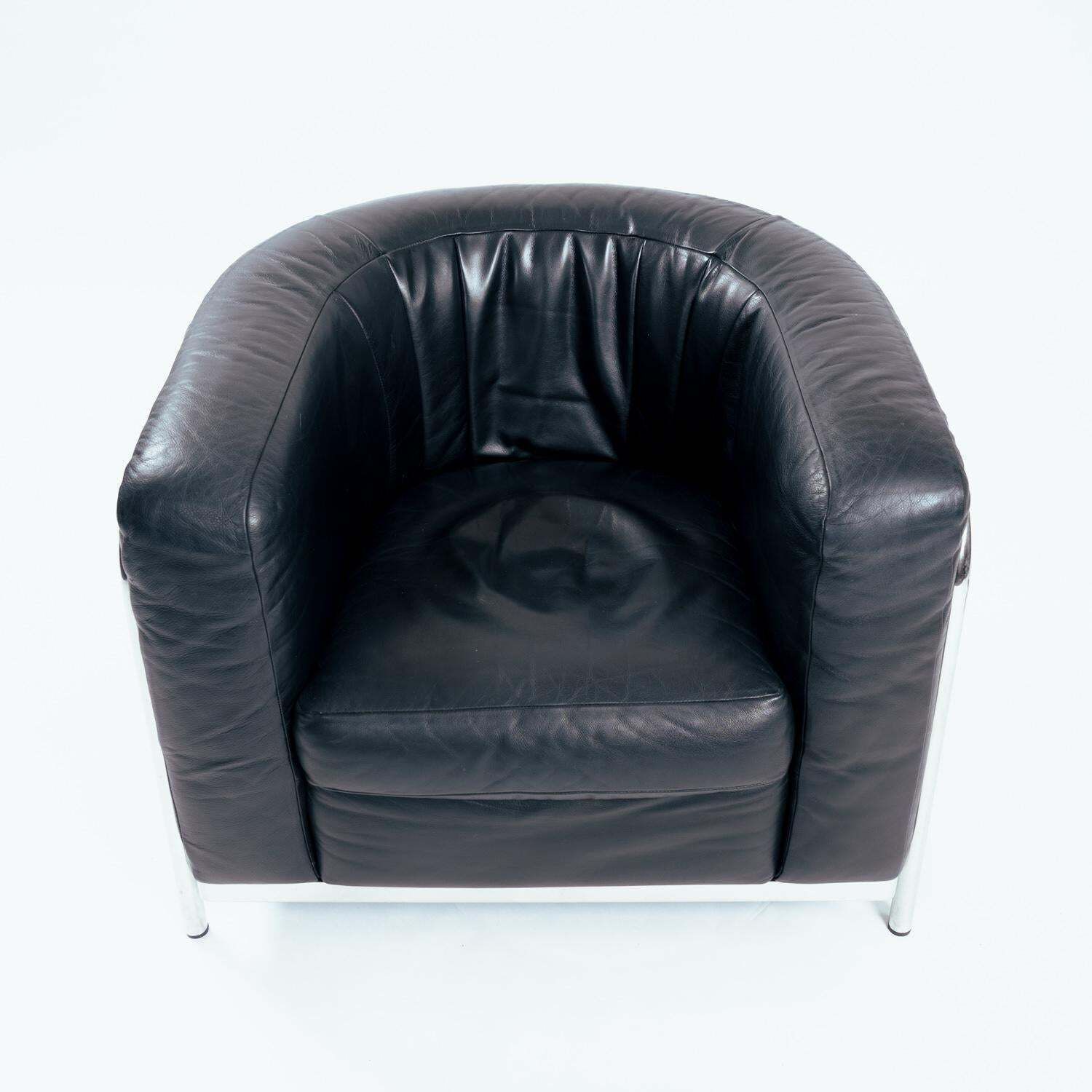 Zanotta Onda Black Round Leather Chrome Tubular Lounge Chair, Italy 1980s photo 1845.0