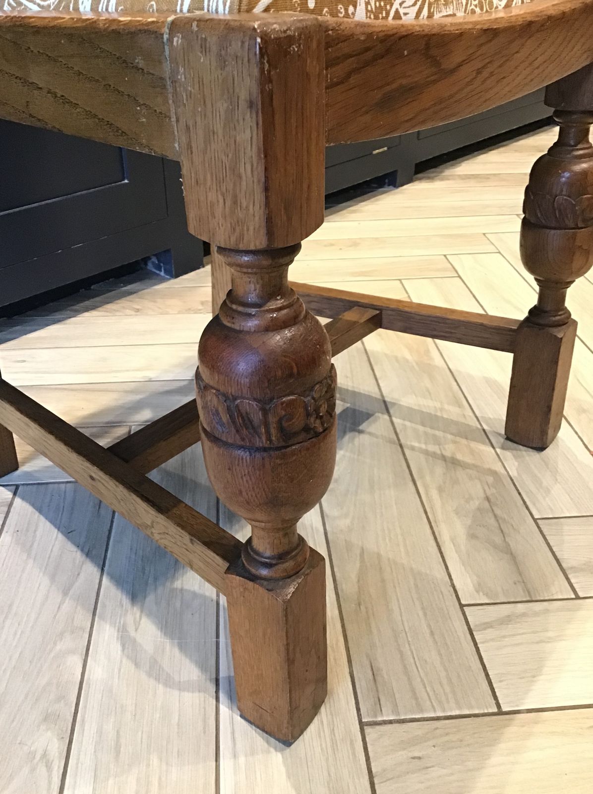 Set Of Four Mid Century Oak Dining Chairs – Handcrafted, Newly Restored, With Unique Mark Hearld Upholstery photo vinterior
