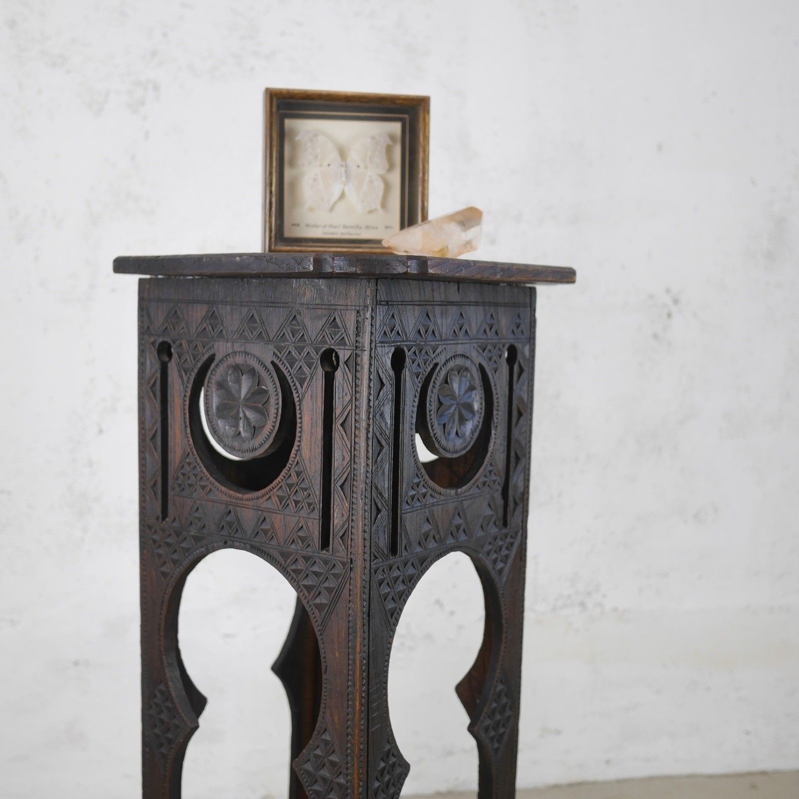 325.0 Antique Arts & Crafts Carved Moorish Hard Dark Wood Lamp Side Table #103111 photo
