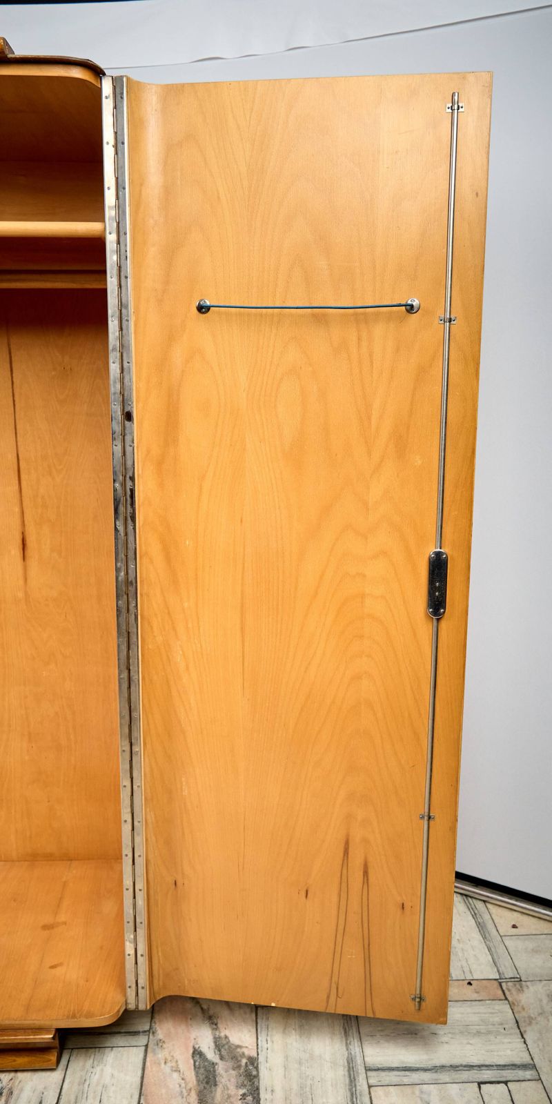 photo furniture Art Déco Wardrobe By Jindřich Halabala, 1960s, Czechoslovakia