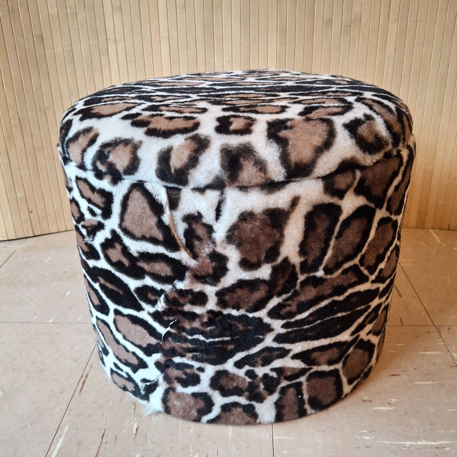 Fab Vintage Retro Handmade Pouffe Footstool W/ Storage Big Cat Printed Sheepskin photo furniture