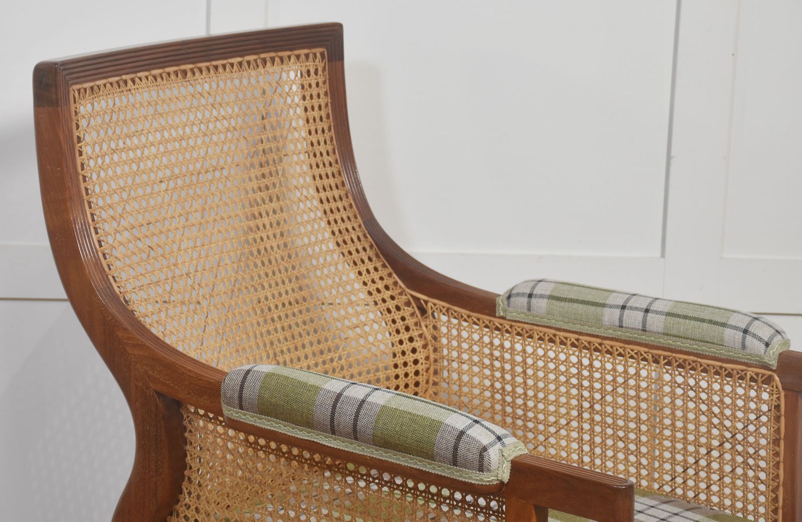 Distinguished Mahogany Bergère Armchair photo 2274.0