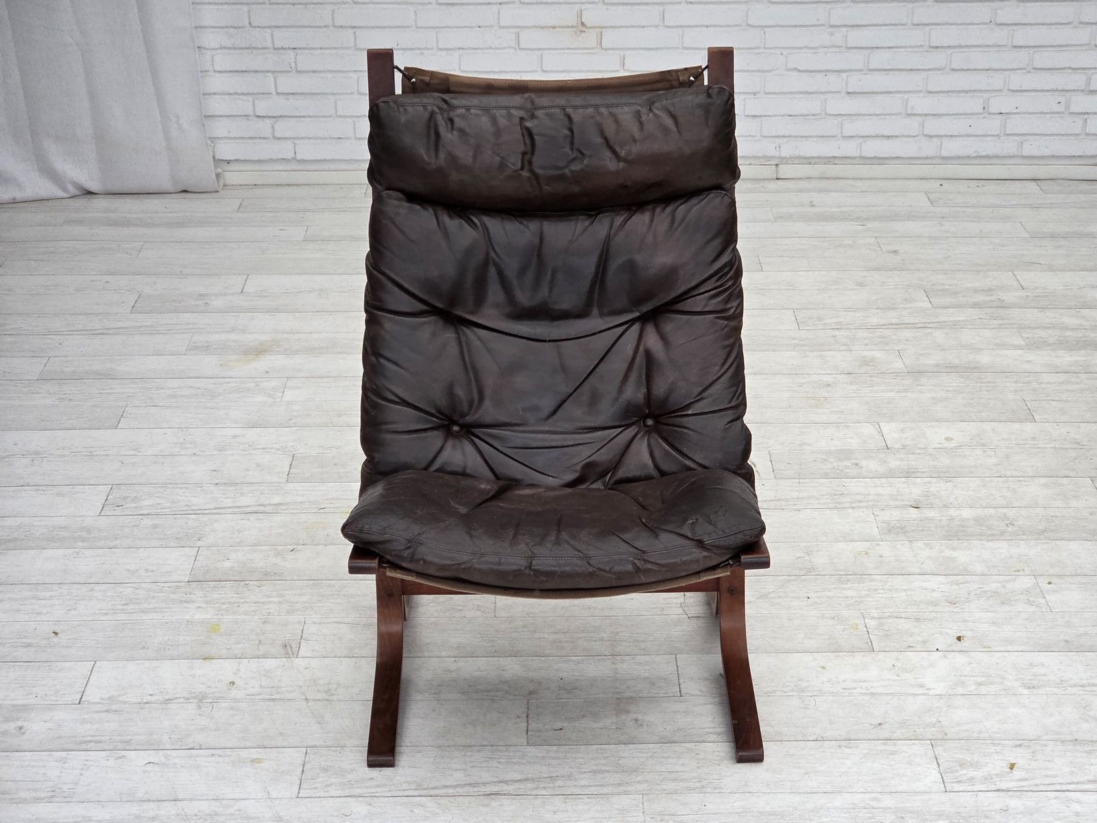 photo for sale 1970s, Norwegian Design By Ingmar Relling, Model "Siesta", Furniture Leather.