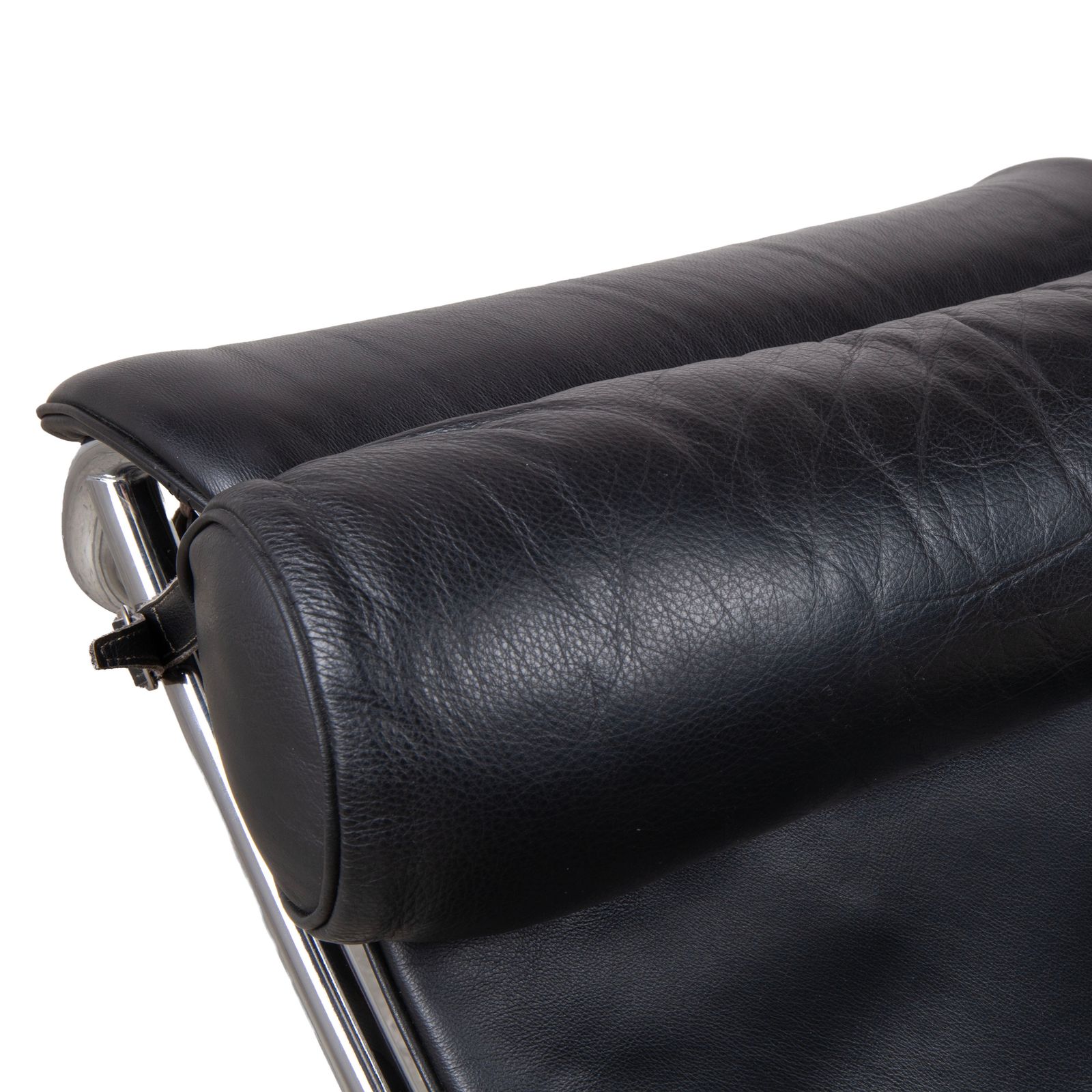 Cassina Le Corbusier Lc 4 Leather Chaise Lounge Black Bauhaus photo vinterior