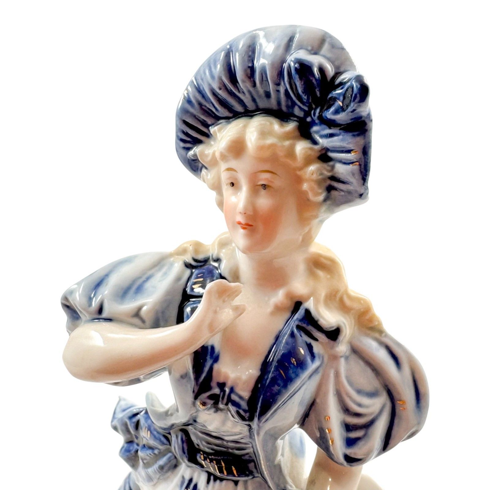 Antique Dresden Porcelain Lady Figure With Basket, Blue And White, 19th Century photo vintage