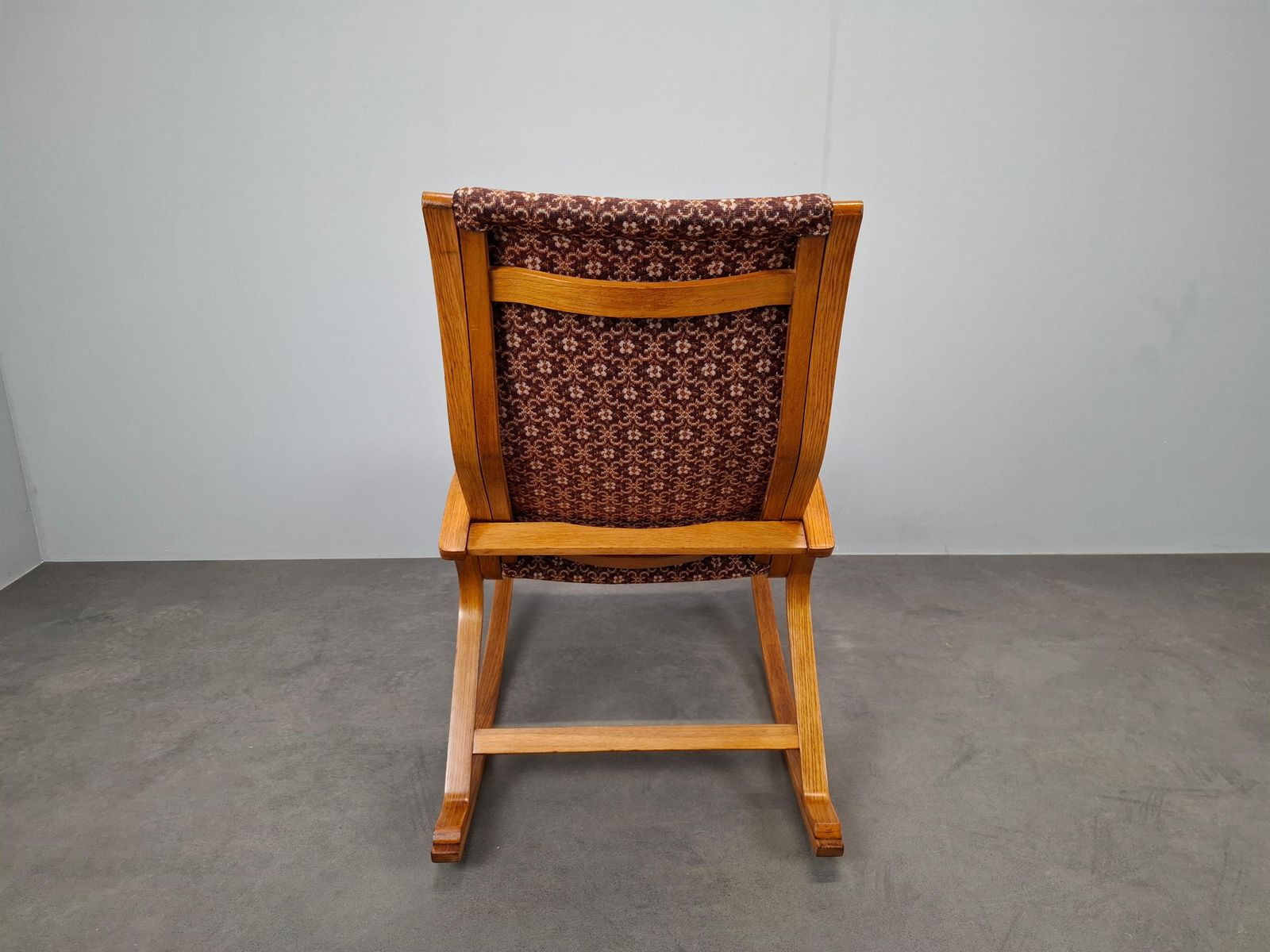 1930s Art Deco Czechoslovak Bentwood Rocking Chair With Original Upholstery photo 1375.0