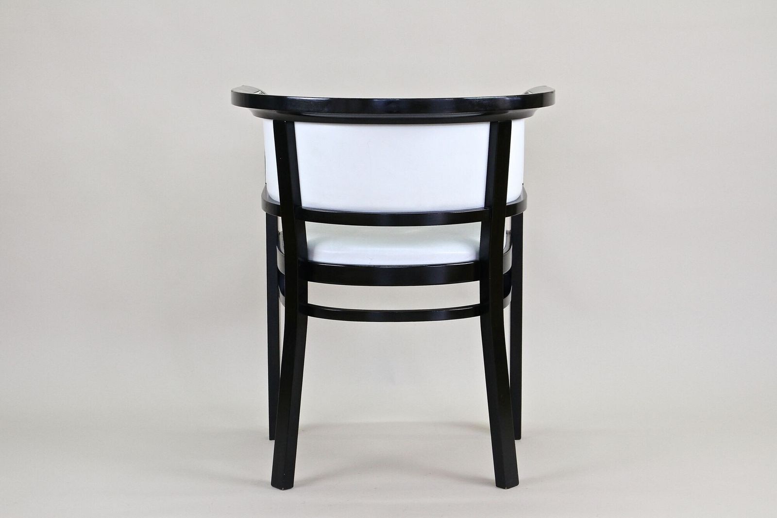 Furniture 20th Century Thonet Armchair   White Leather, Design By M.Kammerer, At Ca. 1980 photo