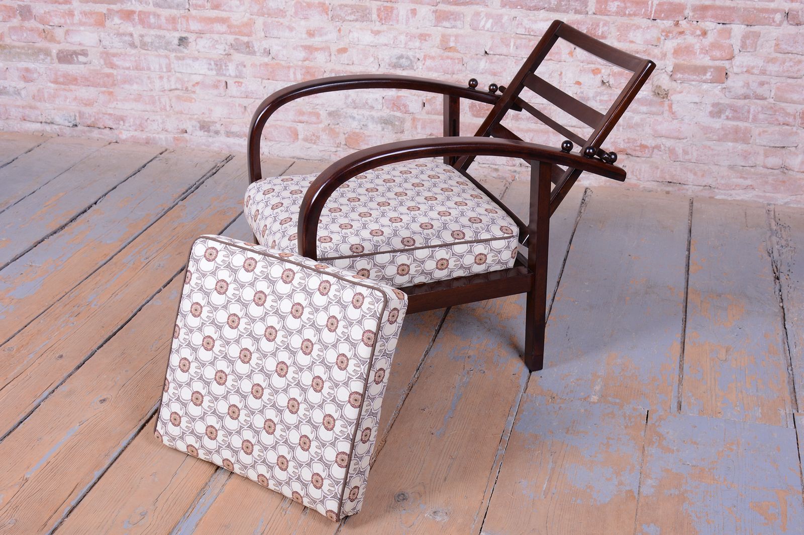 1000.0 Restored Art Deco Adjustable Armchair, By Thonet, Beech, Polished, Czech, 1920s photo
