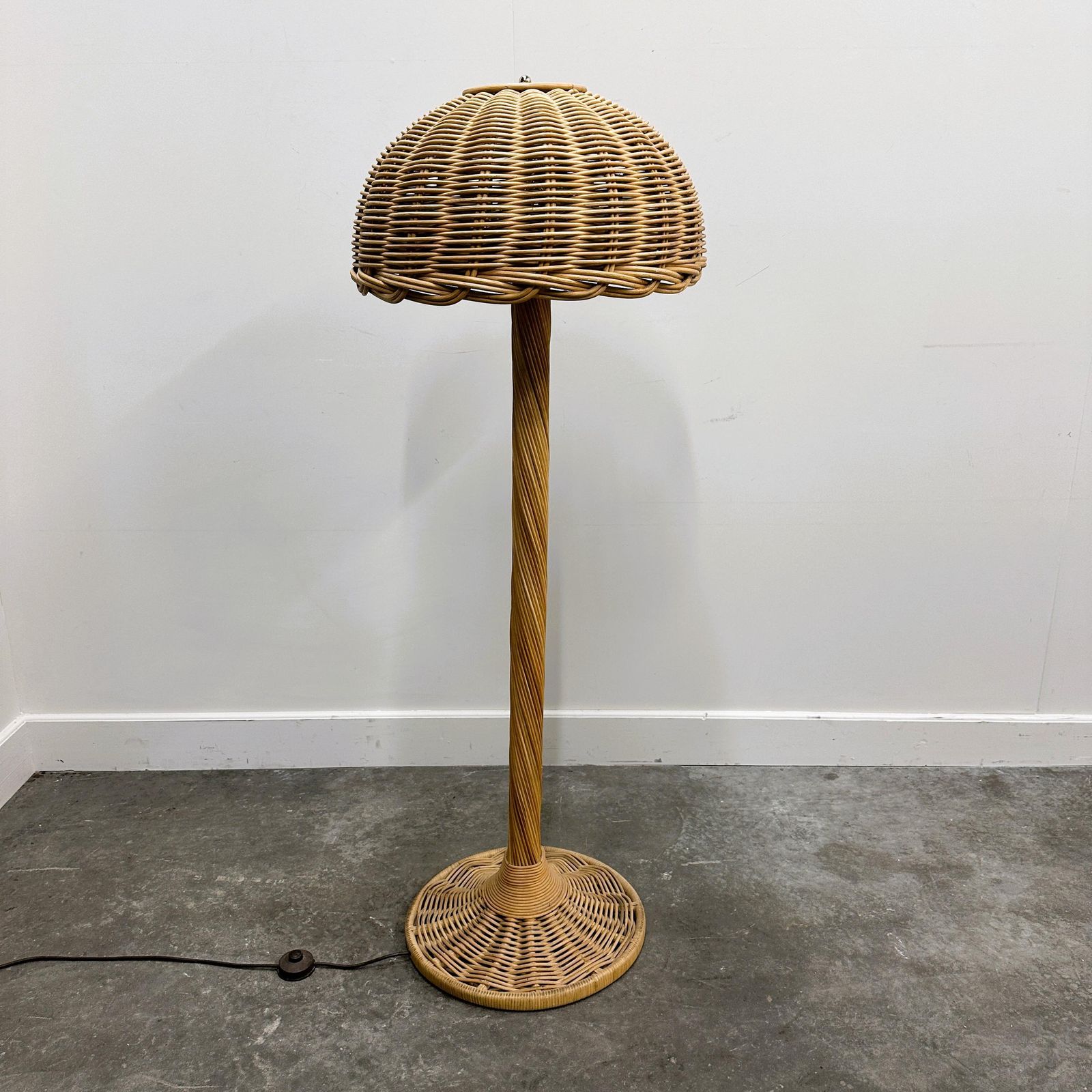 Large French Rattan Floor Lamp, Mid Century Mushroom Shade, Vintage Wicker Standing Lamp, 1950s photo buy