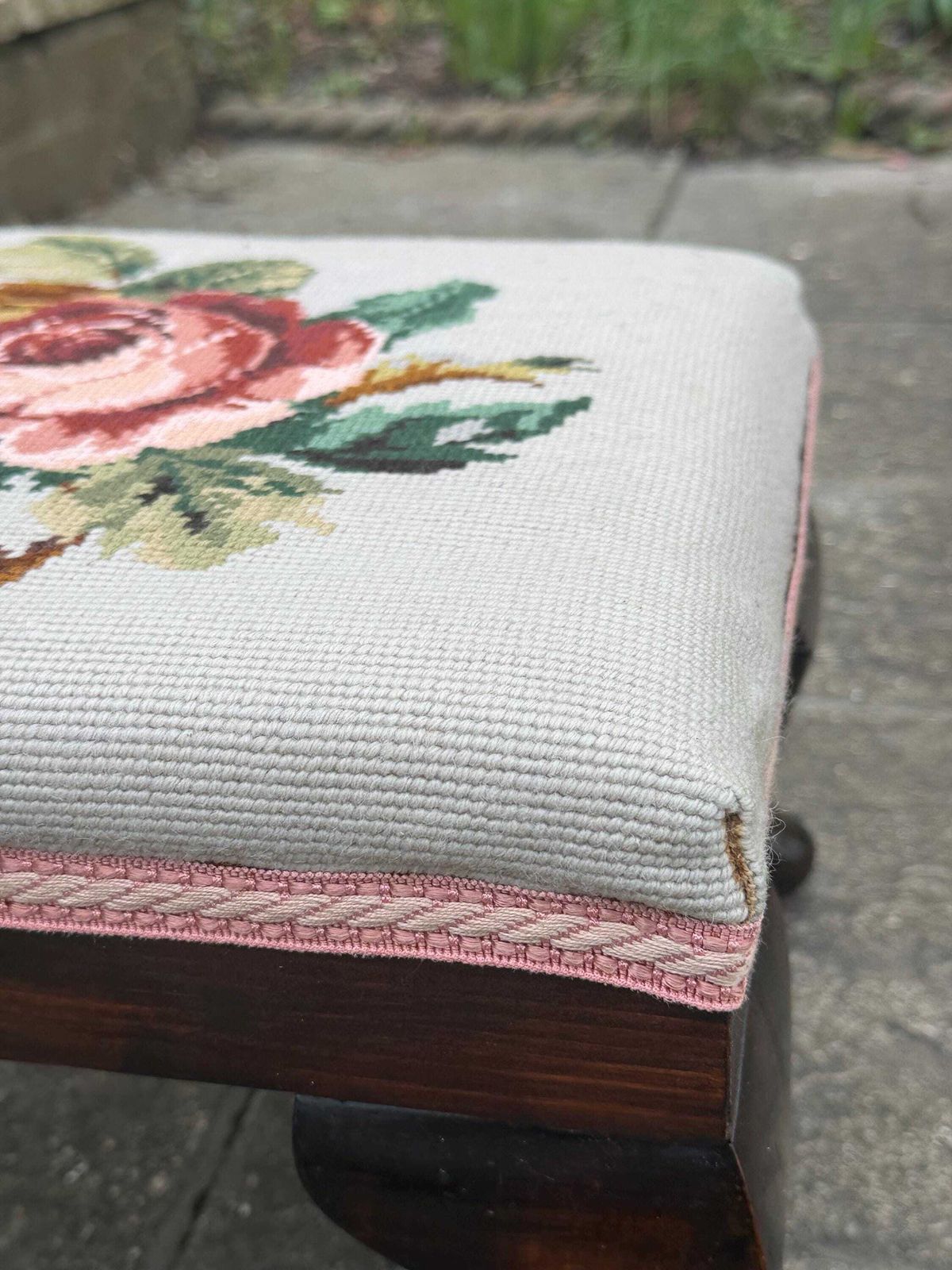 photo furniture Vintage Rose Floral Needlepoint Upholstered Footstool With Cabriole Legs, Traditional Style Fireside Stool, C.1970s–1980s