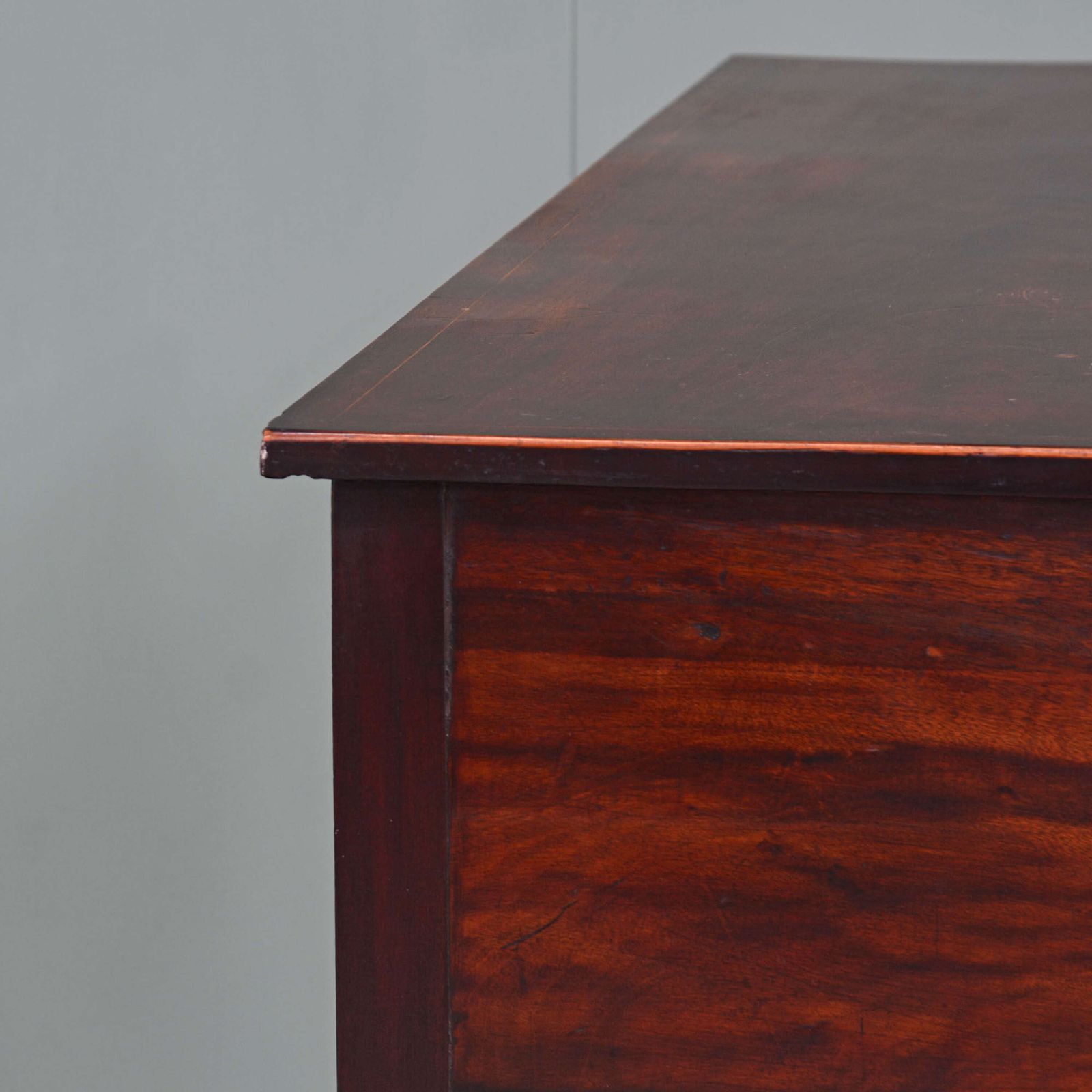 photo furniture Sheraton Revival Serpentine Mahogany Sideboard