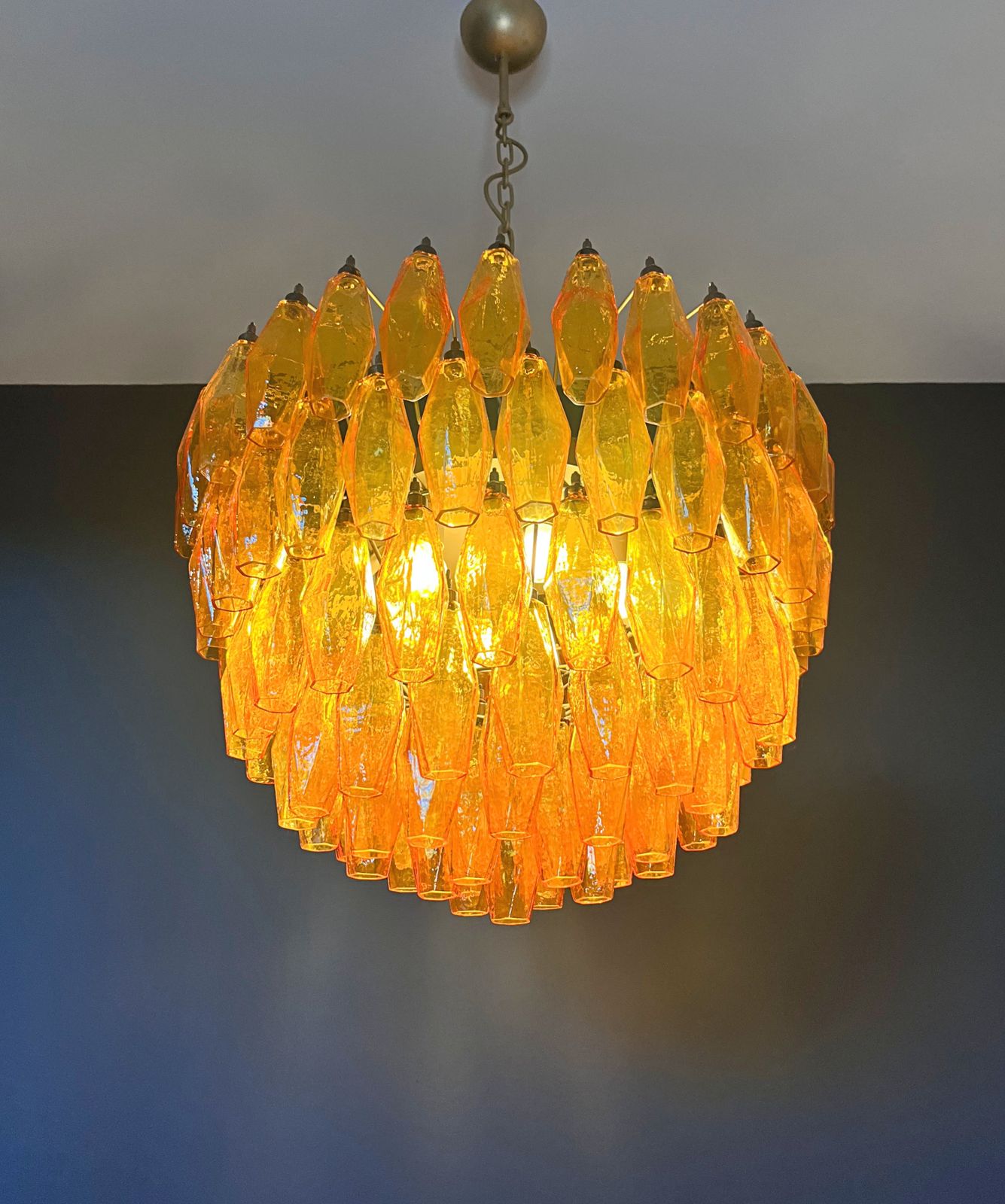 photo vintage Amazing Murano Glass Chandelier – 111  Amber Poliedri