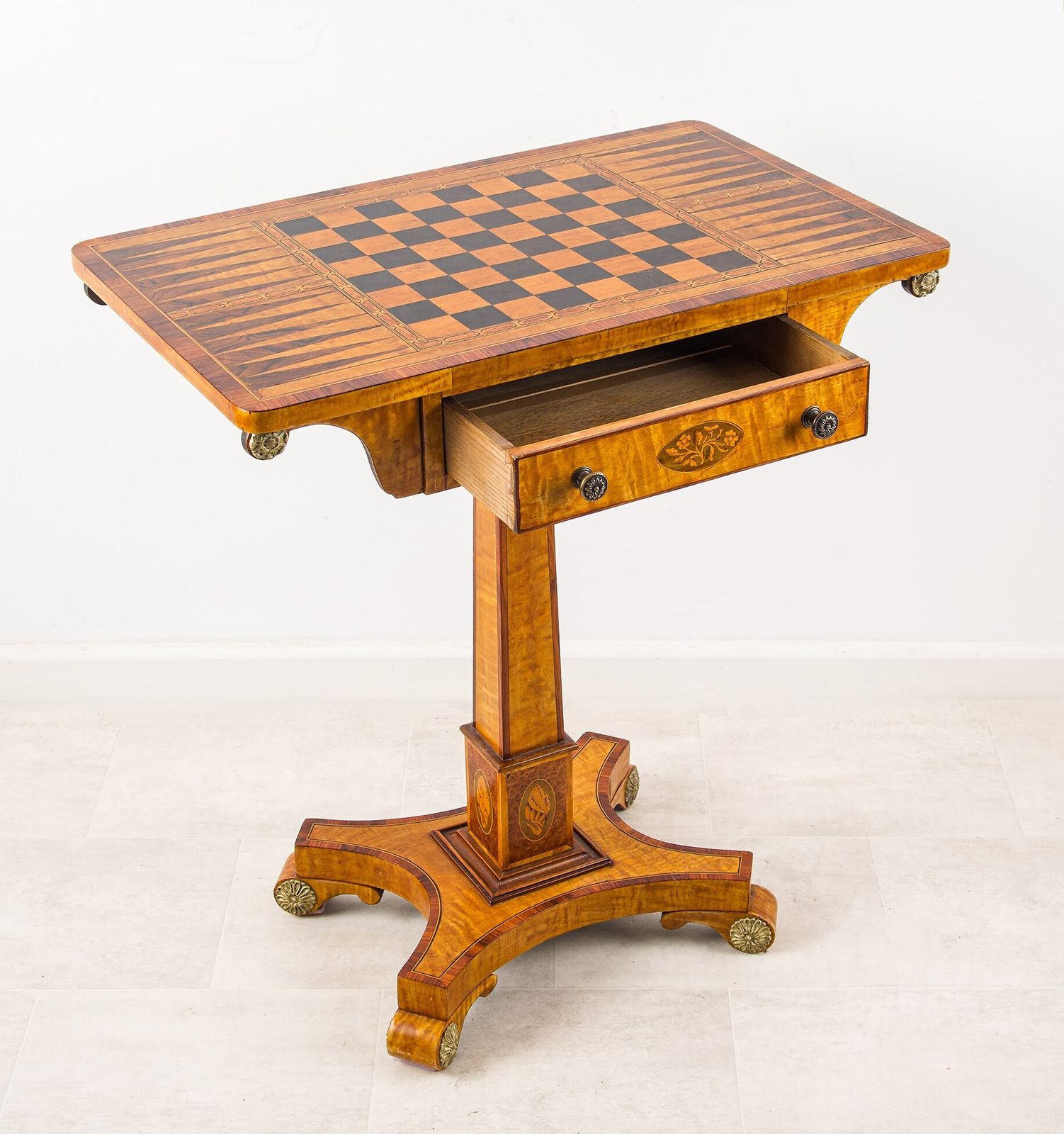 Vintage Regency Style Maple & Ebony Chess Games Table photo Furniture