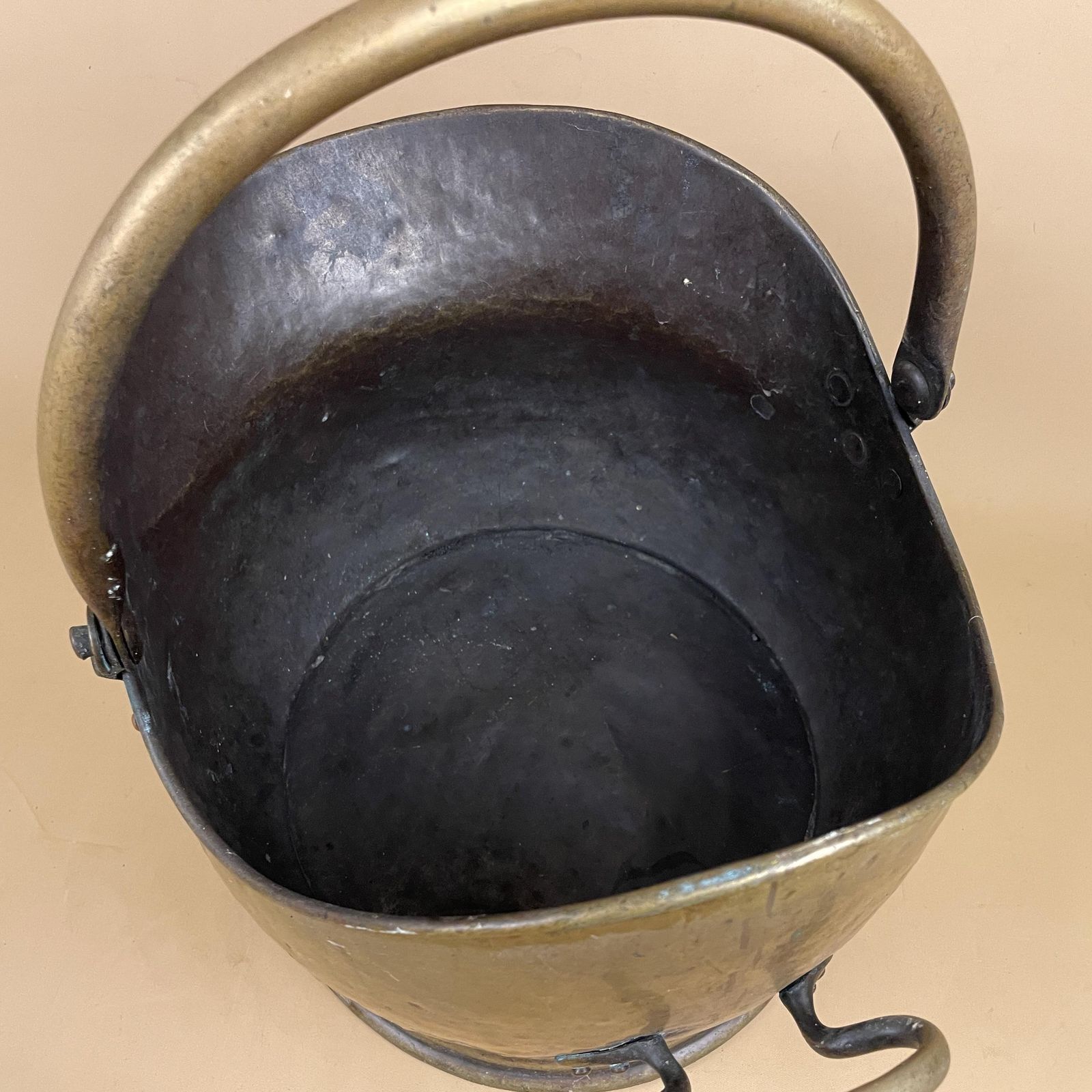 photo furniture Antique Metal Gold Brass Coal Bucket Handle Fireside Fire Side Scuttle Log Helmet Farmhouse Cottage Aged Patina Vintage Fireplace Logs