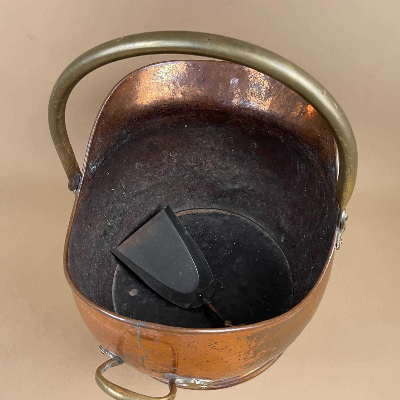 Home Fixtures Antique Metal Copper Coal Bucket Gold Brass Handle Fireside Fire Side Scuttle Log Helmet Farmhouse Cottage Shovel Vintage Fireplace Logs photo
