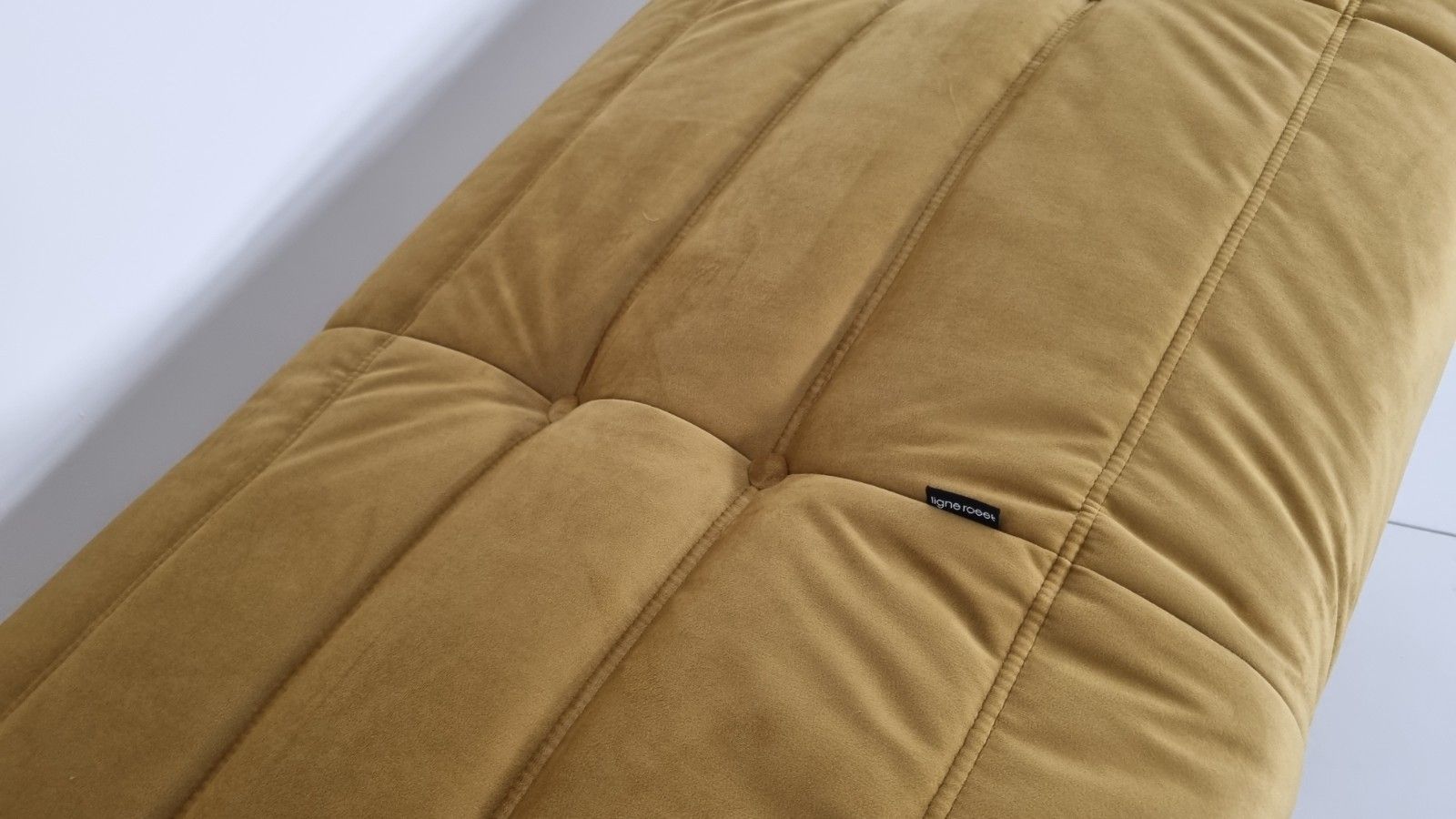 Ligne Roset Togo 3 Seater In Bronze Gold Velvet Immaculate Condition photo vintage