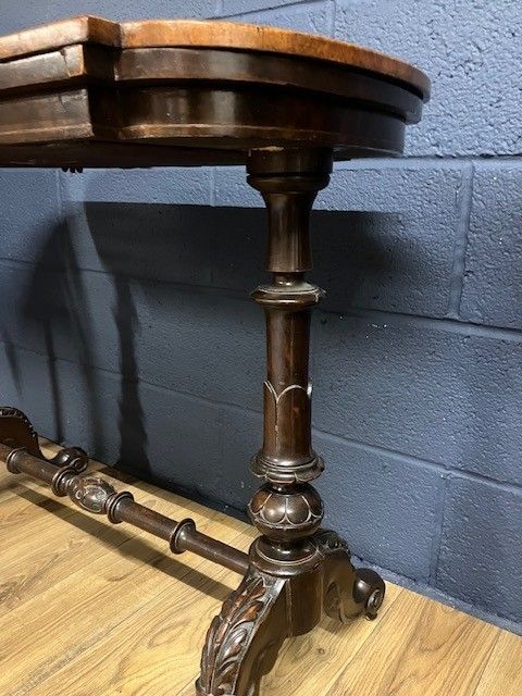 Victorian Antique Card / Games Table In Burr Walnut photo vinterior