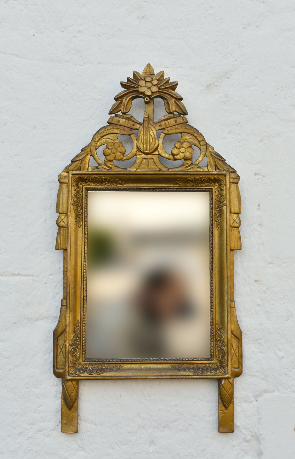 photo vinterior French Gilt Wood Wall Mirror Louis XVI Style, Directoire Period