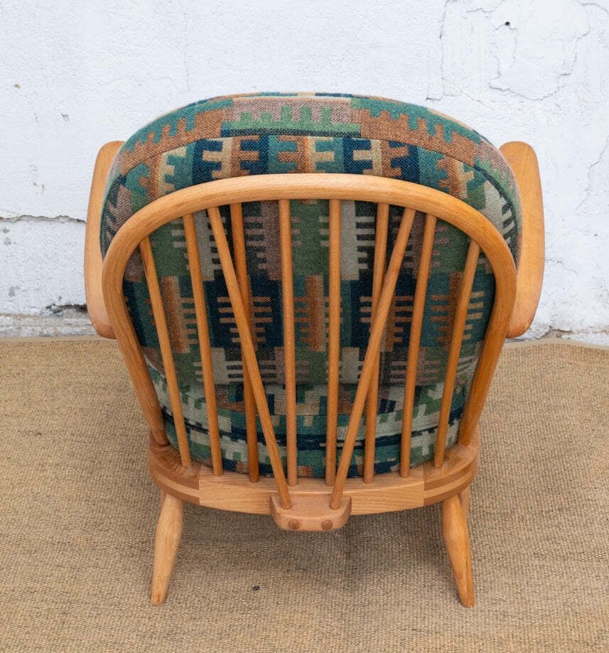 Vintage  Ercol Windsor 203 Armchair Fully Restored Melin Tregwynt Welsh photo Furniture