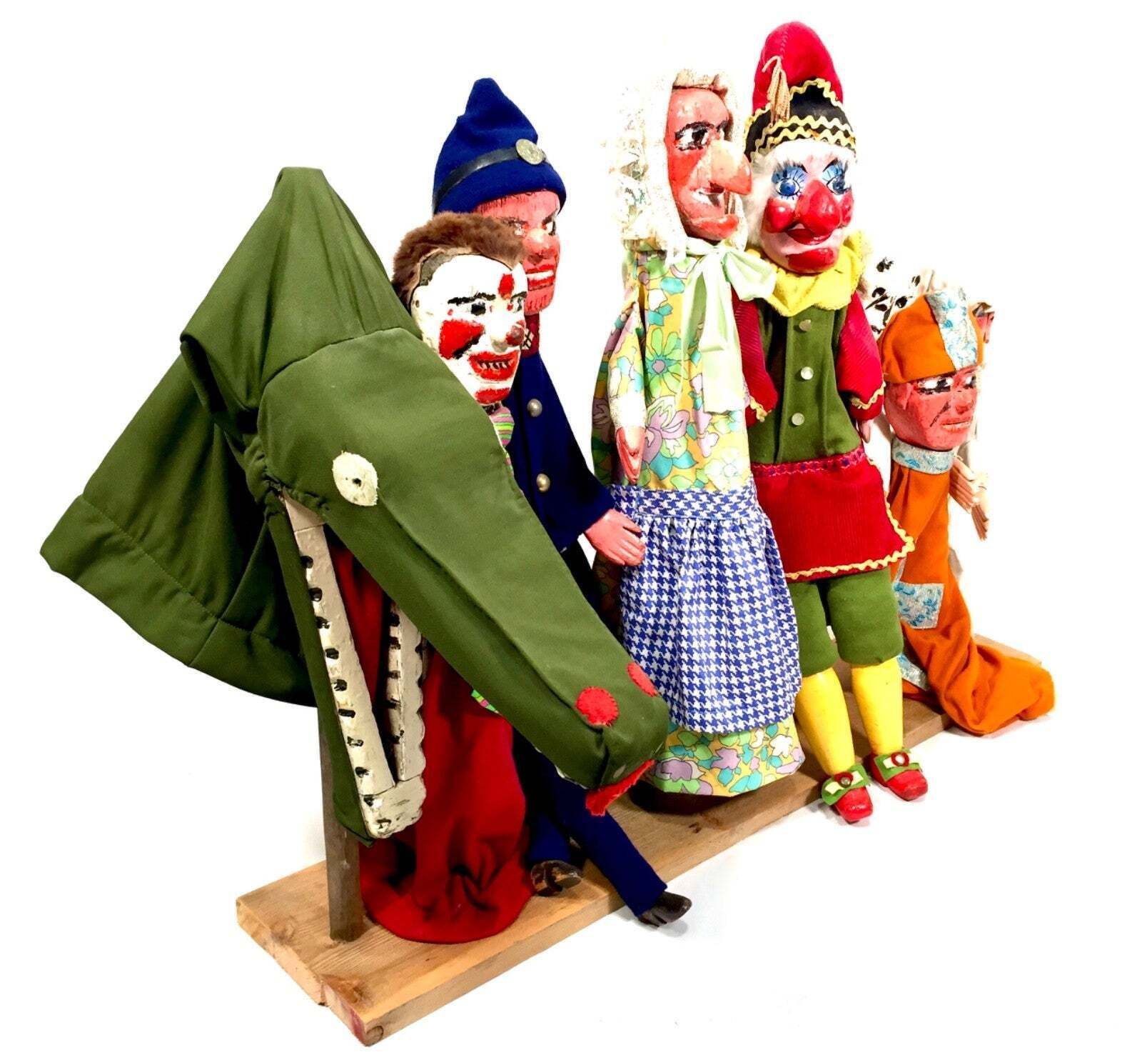Antique Set Of Punch & Judy Character Hand Puppets By Wal Kent On Display Stand