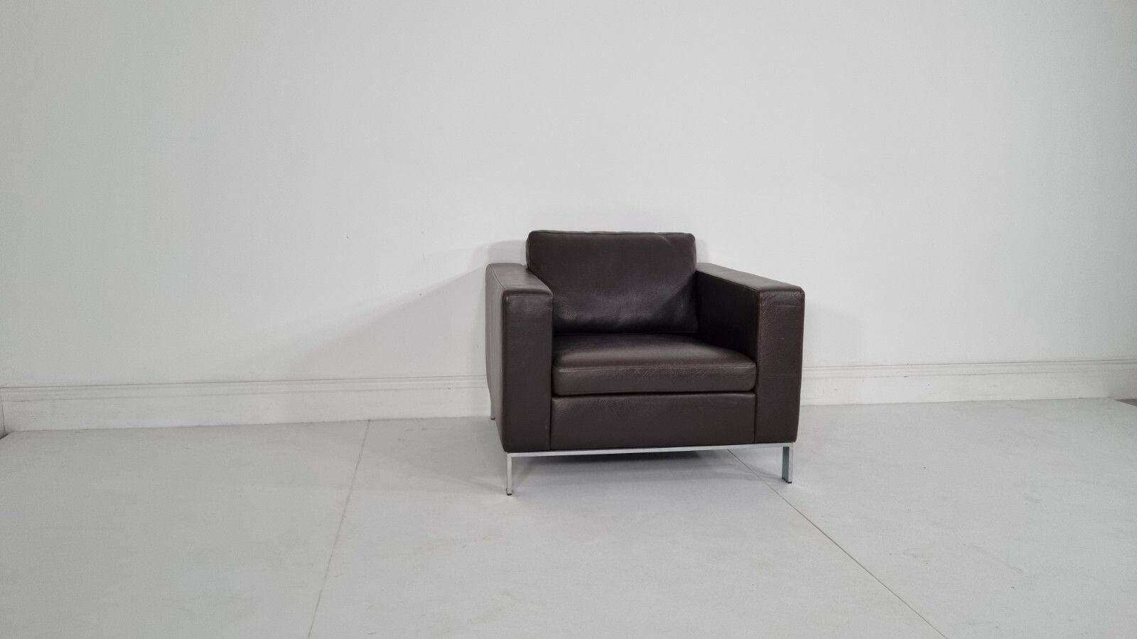 Furniture Walter Knoll Foster 503 Chair In Sumptuous Chocolate Brown Leather Pristine #1 photo