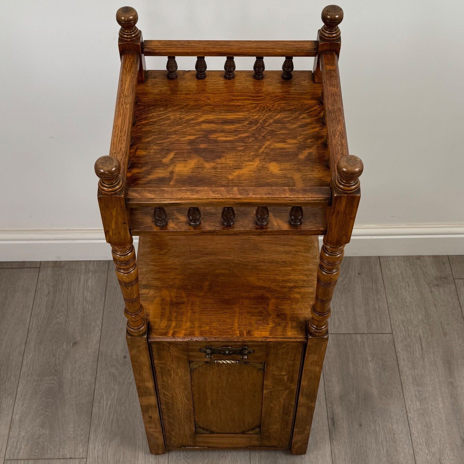 425.0 Antique 20th Century Fine Quality Cabinet In Golden Oak photo