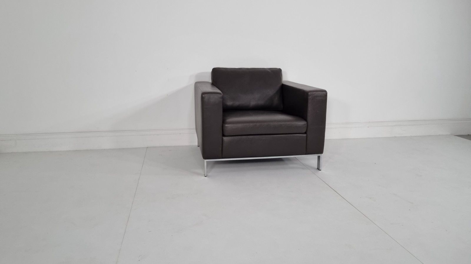 photo for sale Walter Knoll Foster 503 Chair In Sumptuous Chocolate Brown Leather Pristine #3