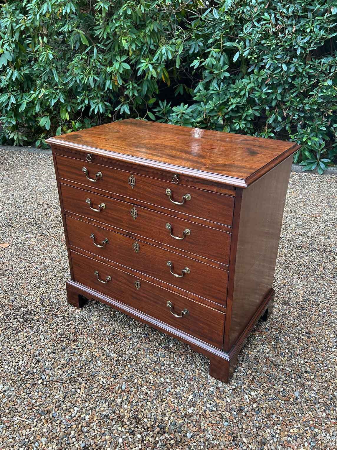 18th Century George III Mahogany Chest Of Drawers photo furniture